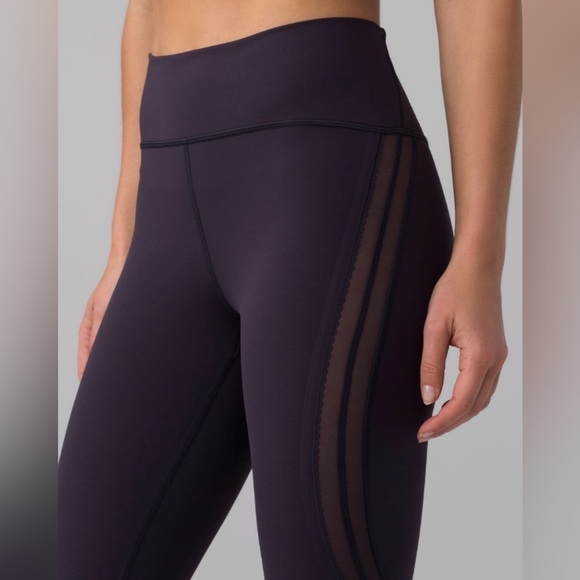 Lululemon Sun setter crop size 8 in boysenberry - Picture 4 of 12